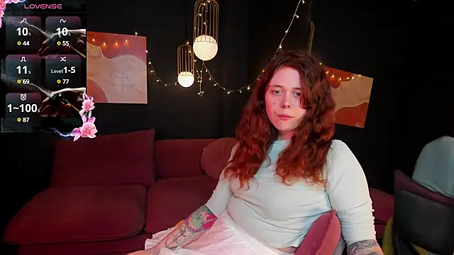 SophiePure online show from 25, 2, 2025