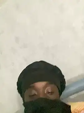 Snapshot of elninoblacko chatting on 25, 2, 2025 elninoblacko online show from 25, 2, 2025