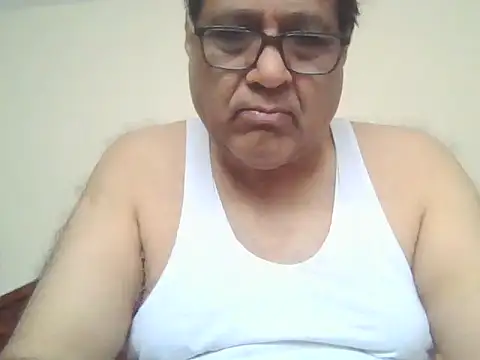 Nuttysub online show from 18, 10, 2025