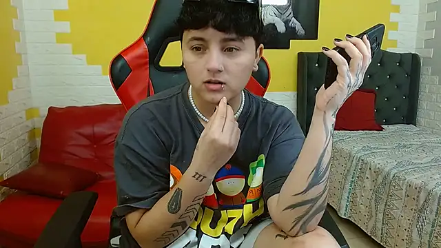 isabeautyx19 online show from 29, 11, 2025