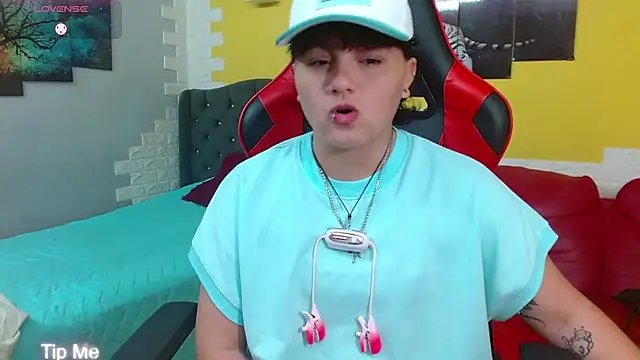 isabeautyx19 online show from 22, 2, 2026