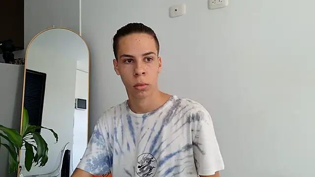 Snapshot of grey___27 chatting on 9, 2, 2025 grey 27 online show from 9, 2, 2025