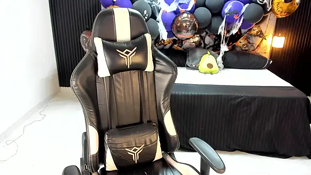 Ivy 16 online show from 27, 10, 2025