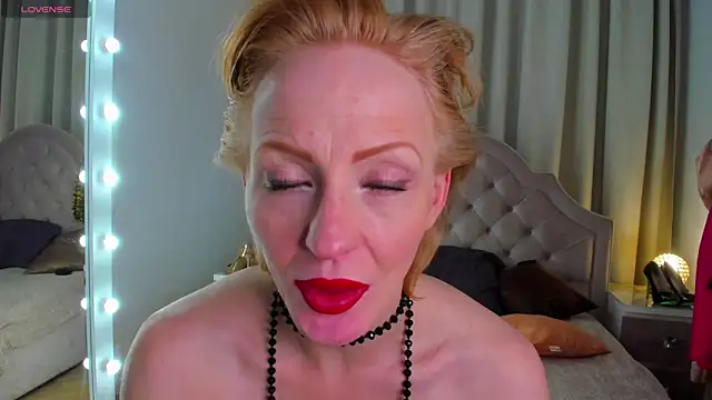 Snapshot of SquirtyAlisa chatting on 29, 1, 2025 SquirtyAlisa online show from 29, 1, 2025