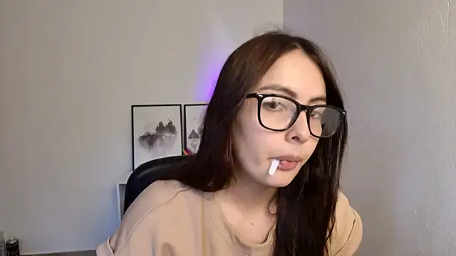 lalawhitte online show from 18, 7, 2026