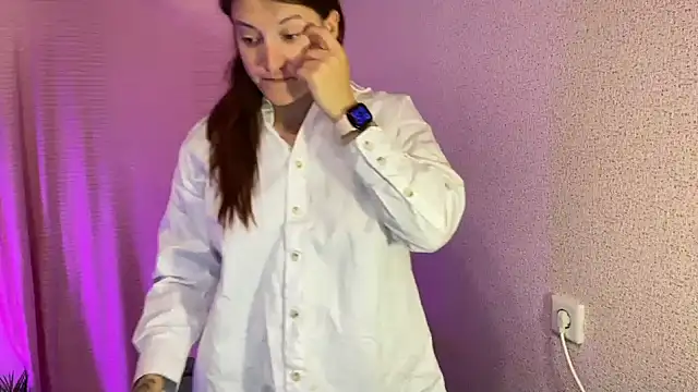 Katrin  kiss online show from 14, 10, 2025