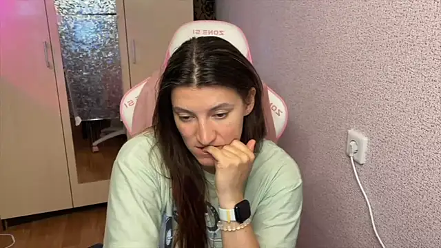 Snapshot of Katrin__kiss chatting on 28, 4, 2026 Katrin kiss online show from 28, 4, 2026