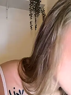 Snapshot of Goldloeckchen159 chatting on 1, 10, 2025 Goldloeckchen159 online show from 1, 10, 2025