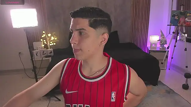 Brat  online show from 13, 12, 2025