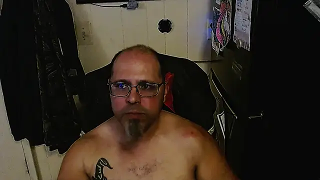 KrazyLegz online show from 14, 11, 2025