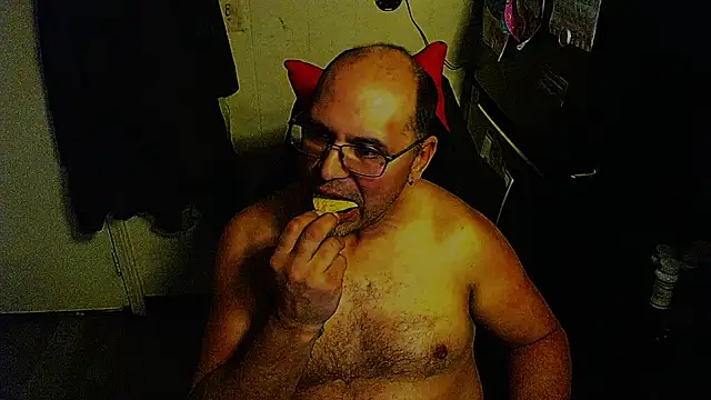 KrazyLegz online show from 22, 12, 2025