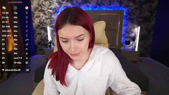 Snapshot of MilaSecrett chatting on 28, 2, 2025 MilaSecrett online show from 28, 2, 2025