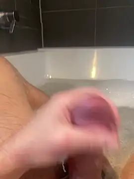 LivingLegend1978 online show from 16, 2, 2025