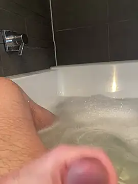 LivingLegend1978 online show from 2, 3, 2025