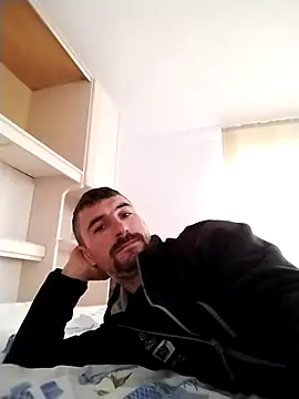 Snapshot of LOREDAN1 chatting on 28, 2, 2025 LOREDAN1 online show from 28, 2, 2025