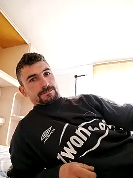 Snapshot of LOREDAN1 chatting on 5, 3, 2025 LOREDAN1 online show from 5, 3, 2025