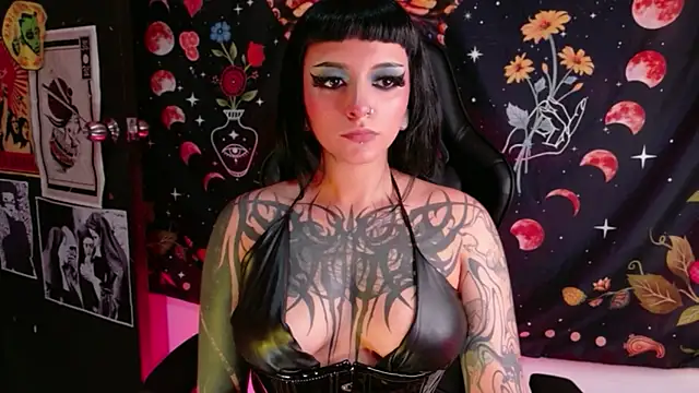 Snapshot of Agatha_BDSM chatting on 25, 5, 2026 Agatha BDSM online show from 25, 5, 2026