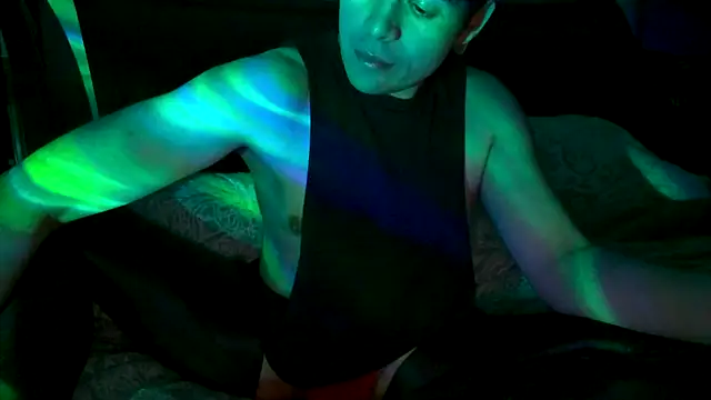Snapshot of CloudyBoy_Toy chatting on 28, 2, 2025 CloudyBoy Toy online show from 28, 2, 2025