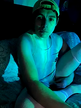Snapshot of CloudyBoy_Toy chatting on 5, 3, 2025 CloudyBoy Toy online show from 5, 3, 2025