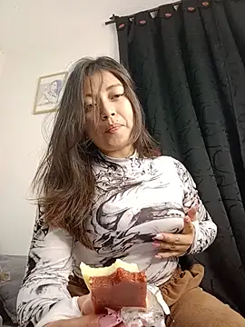 Snapshot of katherodriguezx chatting on 4, 7, 2026 katherodriguezx online show from 4, 7, 2026