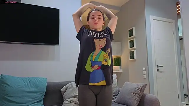 Snapshot of DonnaBurkee chatting on 15, 11, 2025 DonnaBurkee online show from 15, 11, 2025