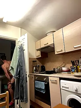 Yourhotboy 42 online show from 18, 1, 2026