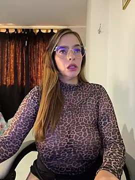 Alessandra Schmoll online show from 13, 5, 2026