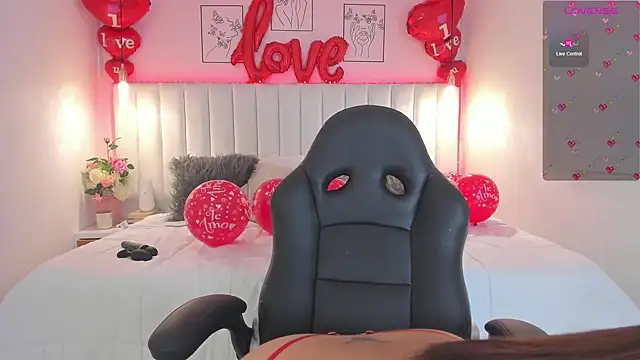 ivy collins online show from 15, 2, 2025