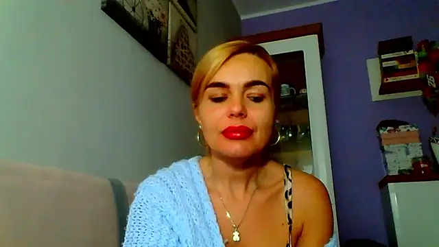 Snapshot of DESIREjenny chatting on 2, 12, 2024 DESIREjenny online show from 2, 12, 2024