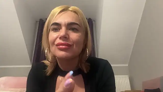 Snapshot of DESIREjenny chatting on 16, 12, 2024 DESIREjenny online show from 16, 12, 2024