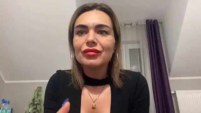 Snapshot of DESIREjenny chatting on 5, 2, 2025 DESIREjenny online show from 5, 2, 2025