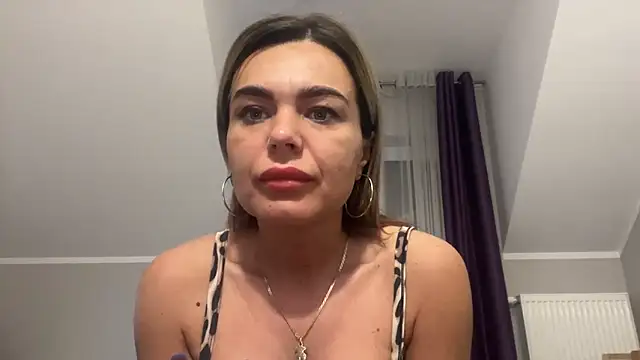 Snapshot of DESIREjenny chatting on 7, 2, 2025 DESIREjenny online show from 7, 2, 2025