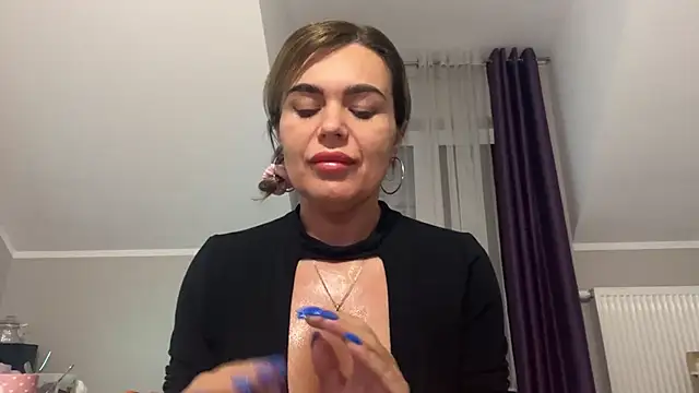 Snapshot of DESIREjenny chatting on 14, 2, 2025 DESIREjenny online show from 14, 2, 2025