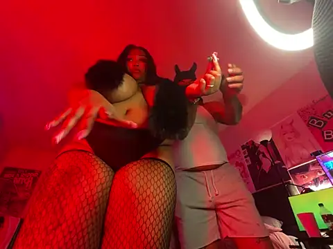 4EVAGLACIERS online show from 2, 3, 2025