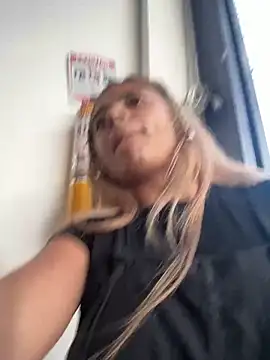 Snapshot of pamell_col chatting on 11, 12, 2024 pamell col online show from 11, 12, 2024