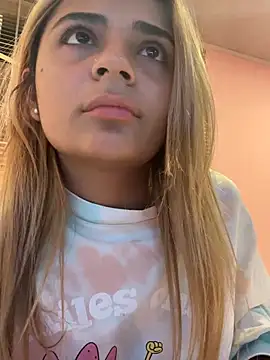 Snapshot of pamell_col chatting on 21, 2, 2025 pamell col online show from 21, 2, 2025