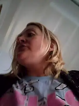 Snapshot of lady_charlyne chatting on 19, 1, 2025 lady charlyne online show from 19, 1, 2025