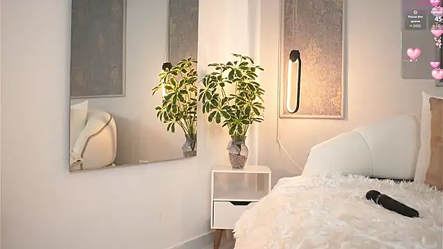 Sofia Cooper  online show from 30, 11, 2025