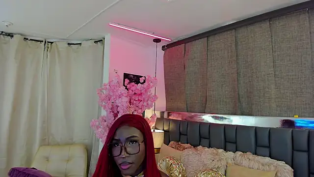 Snapshot of IsseyMz chatting on 23, 2, 2025 IsseyMz online show from 23, 2, 2025