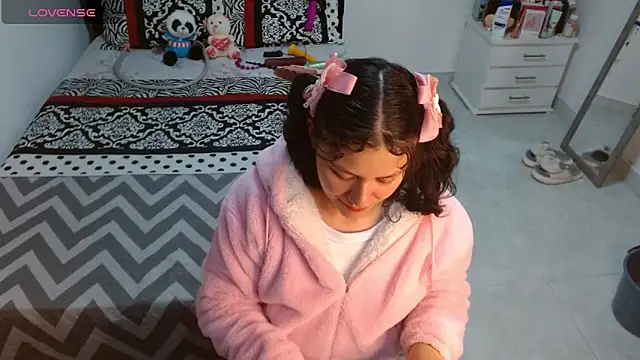 soniafuckboobs online show from 4, 10, 2025