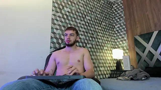 Snapshot of Michael_magno chatting on 4, 2, 2025 Michael magno online show from 4, 2, 2025