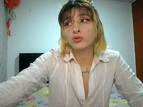 Snapshot of Mia_foster1 chatting on 26, 5, 2026 Mia foster1 online show from 26, 5, 2026