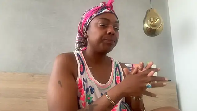 Snapshot of ChocolateCakeQueen chatting on 9, 7, 2026 ChocolateCakeQueen online show from 9, 7, 2026