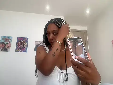 Snapshot of ChocolateCakeQueen chatting on 15, 7, 2026 ChocolateCakeQueen online show from 15, 7, 2026