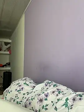 hannahb-e online show from 20, 2, 2025