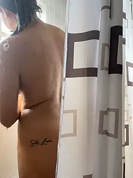 hannahb-e online show from 1, 3, 2025