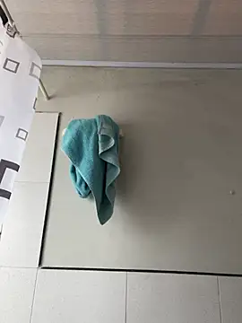 hannahb-e online show from 18, 3, 2025