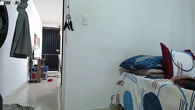 AlinaWoolf  online show from 31, 10, 2025