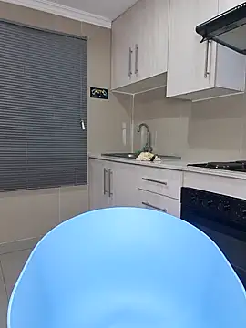 Jazmine-Blue online show from 22, 10, 2025