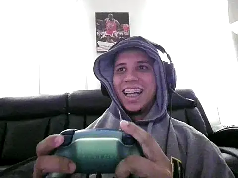 Snapshot of flakoGang chatting on 17, 10, 2025 flakoGang online show from 17, 10, 2025
